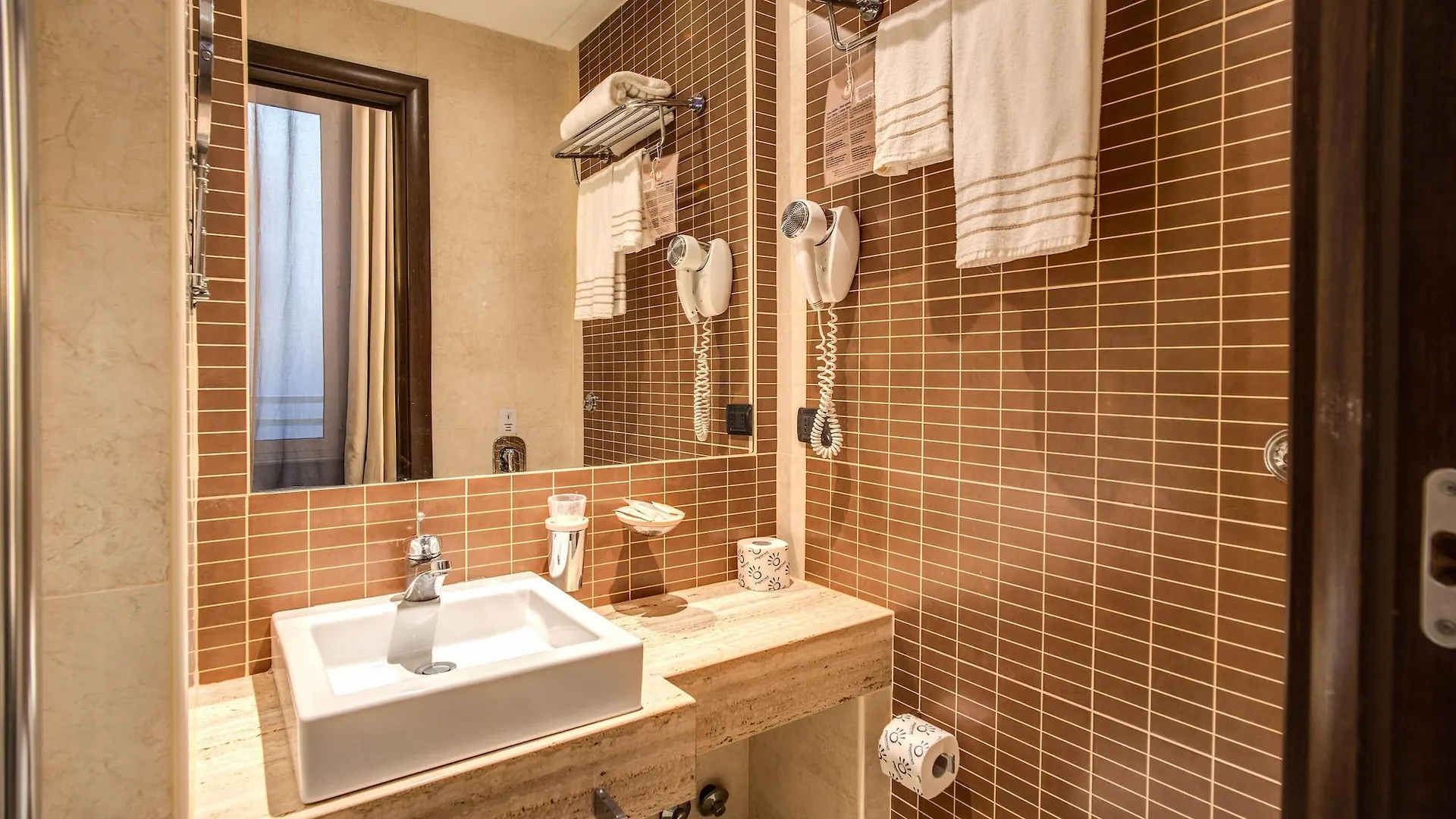 Hotel Everest Inn Rome Italy