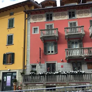  Bed & Breakfast Dei Cantu' Italia