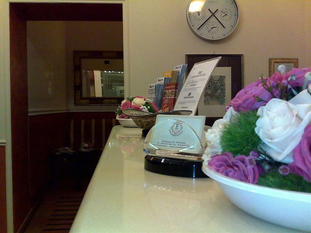 Hotel Everest Inn Roma İtalya