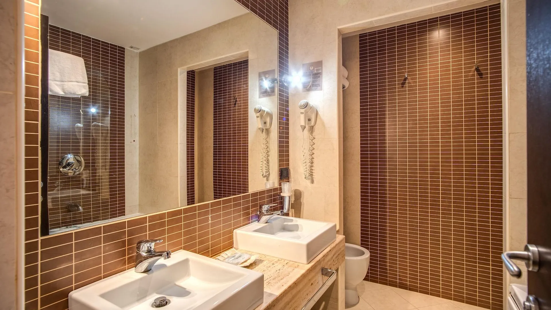 Hotel Everest Inn Roma 2*,  İtalya