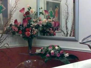 Hotel Everest Inn Roma 2*,